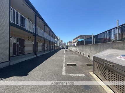 レオパレスサニーコート[1K/23.18m2]の駐車場2