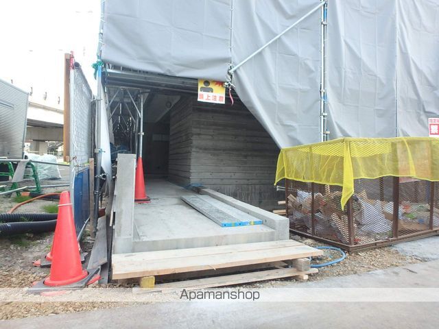 RITZ GRANDE 手稲駅前の玄関写真