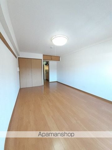 MAISON OHMICHIの内装写真