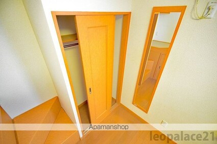 レオパレス北出島[1K/26.08m2]の収納
