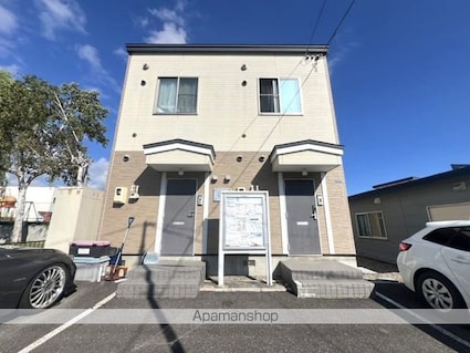 レオネクストエクシールⅢ[2LDK/52.17m2]の外観1