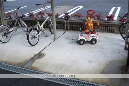 ダンケ　シェーン　Ａ棟[2LDK/57.07m2]の共用部2