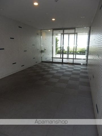 エコロジー千葉みなとレジデンスの玄関写真