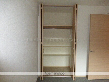 ロータリーマンション大津京レアール[3LDK/65.11m2]の収納