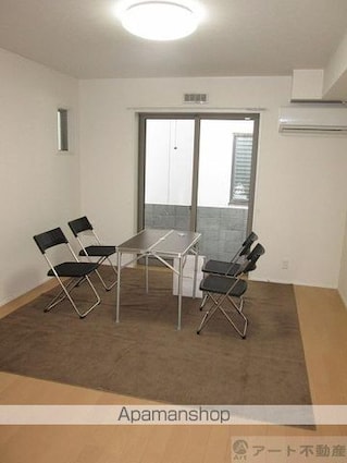 Ｖｉｌｌａ　Ｎａｋａｎｏ（ヴィラナカノ）[1K/30.53m2]のリビング・居間