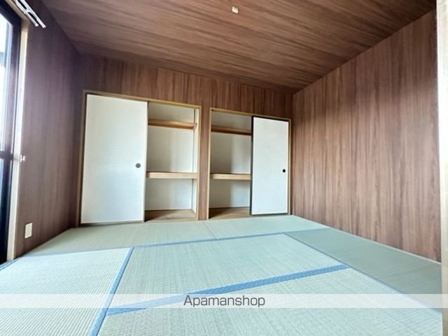 プレジデント鷹見 A棟の内装写真