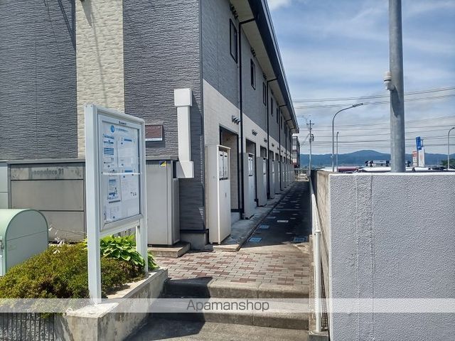 レオパレスシンフォニーの玄関写真