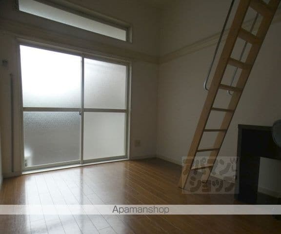 AXISIIの内装写真