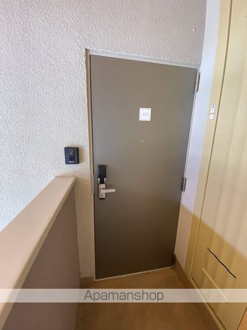 レジデンス下屋敷の玄関写真