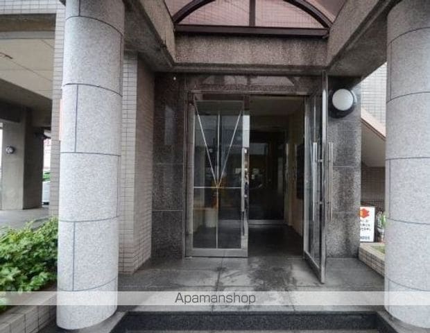 ルート大宮の玄関写真