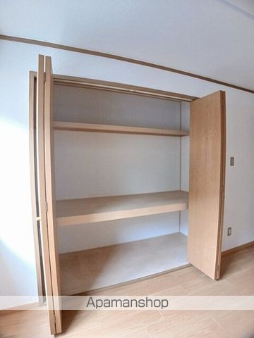 ハイツ柿の実IIの内装写真