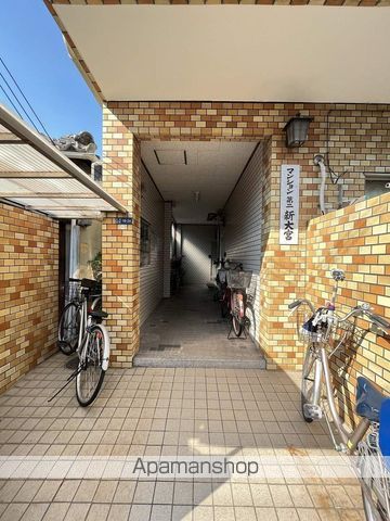 マンション第二新大宮の玄関写真