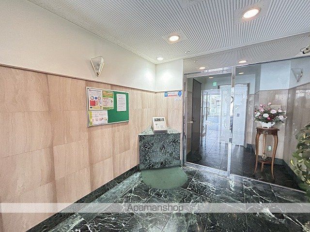 B2コートの玄関写真