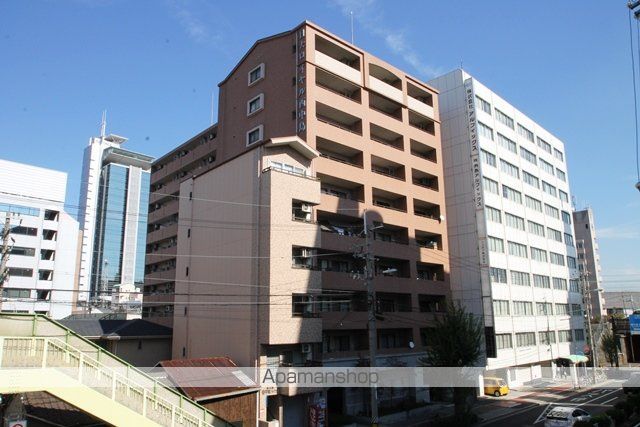 日大ロイヤル西中島の外観写真
