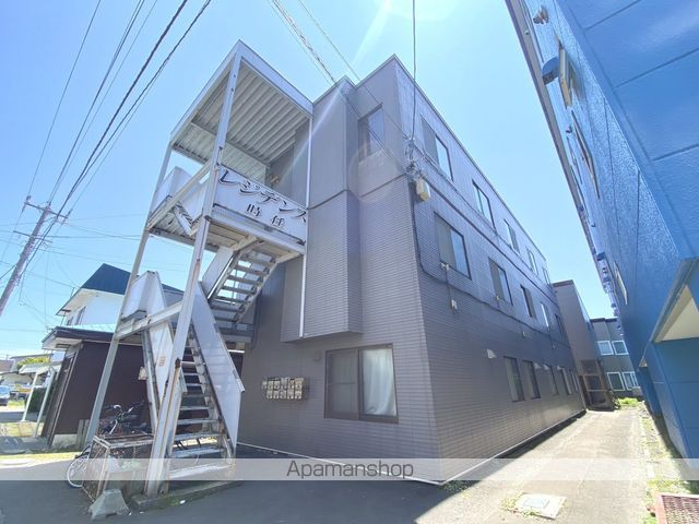 レジデンス時任の外観写真