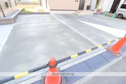 ユグドラシル　ＡＢＣ　Ｃ[3LDK/76m2]の駐車場