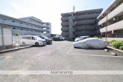 東京都立川市西砂町６丁目[2LDK/59.4m2]の駐車場1