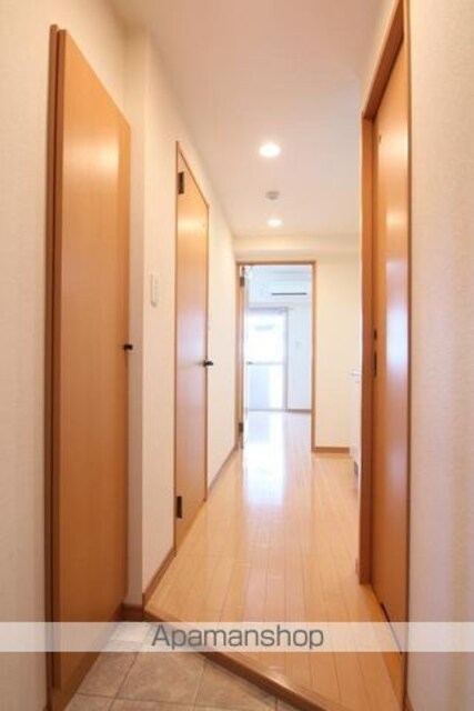 Ａ・ｌａ・Ｍｏｄｅ東向島[1K/27.46m2]の玄関1