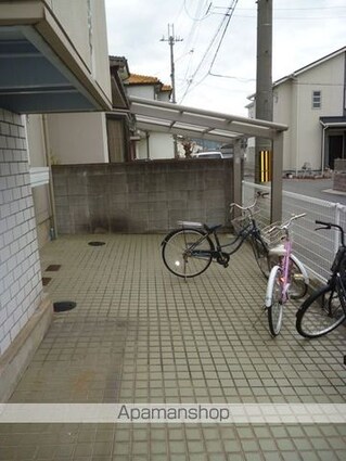 和歌山県和歌山市新在家[2LDK/48.17m2]の共用部3