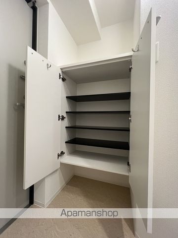 セレニテ堺筋本町リアンの内装写真