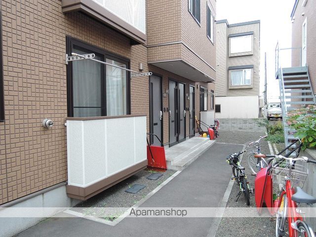 レリッシュハイツの玄関写真