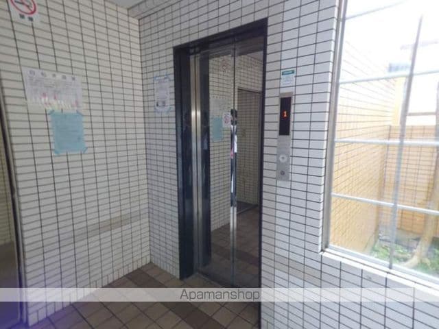 フォーラム日赤通り前の外観写真