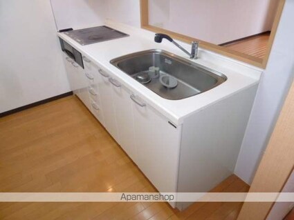 ベルヴィオウミ[3LDK/84.66m2]のキッチン