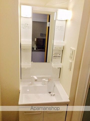 クレイノペルレシュロス IXの内装写真