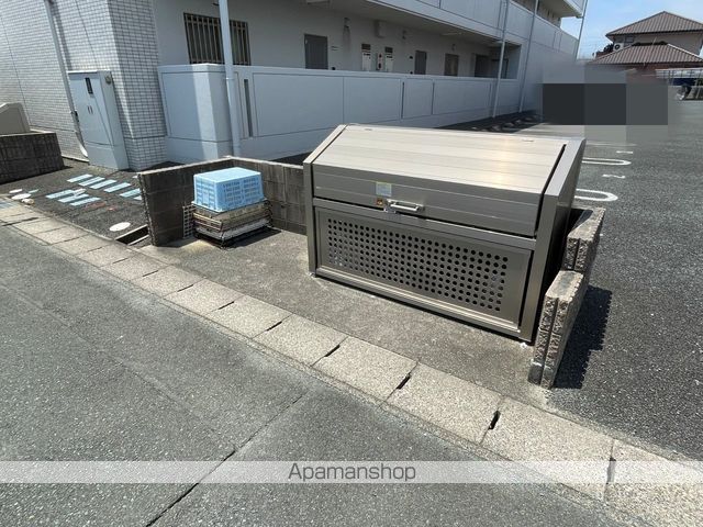 グレースコート高塚の外観写真