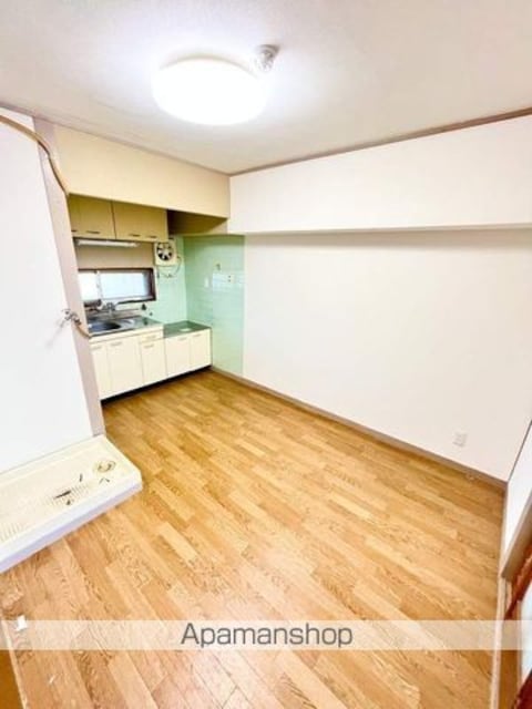 和歌山県和歌山市中之島[2LDK/48m2]のリビング・居間