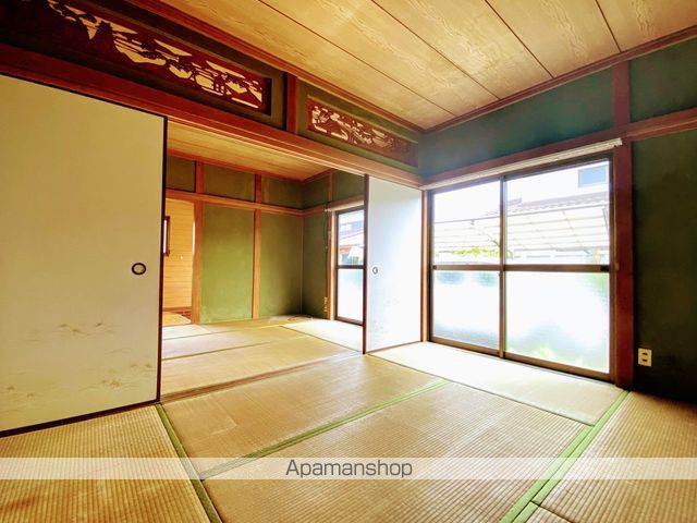 宮崎市 2階建 築45年の内装写真