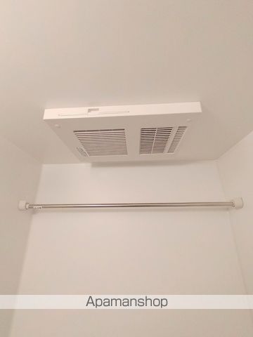ワーヴ大阪本町の内装写真