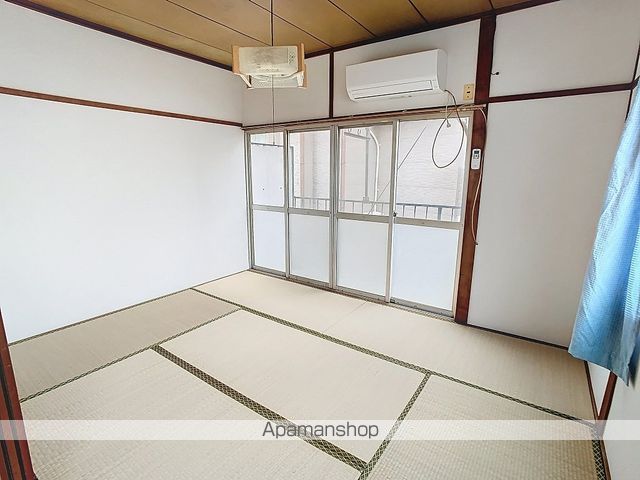 玉利アパートの内装写真