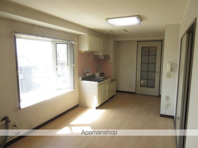 グラン市川の内装写真