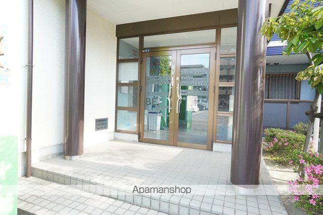 ドミールカメリアの玄関写真