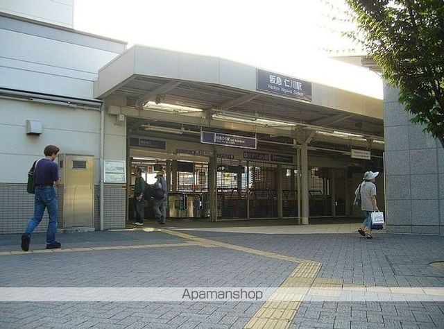 ファミール仁川IIの周辺写真