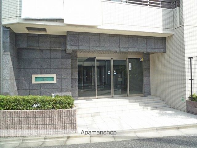 日神デュオステージ大泉学園の玄関写真