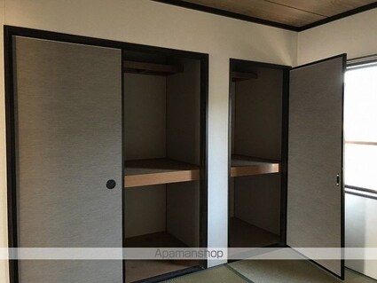 クレセントガーデン　Ｂ棟[2LDK/54.82m2]の収納