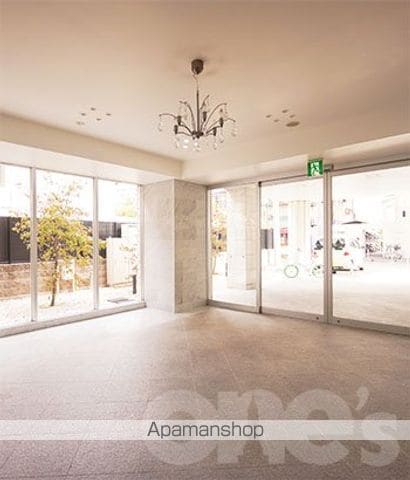 さくらHILLSリバーサイドWESTの玄関写真