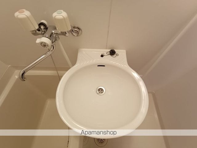 レオパレスセレンコート高井田の内装写真