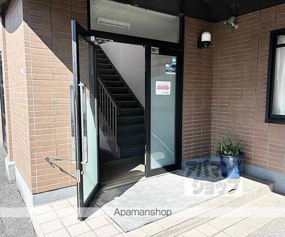 ハイツアムールの玄関写真