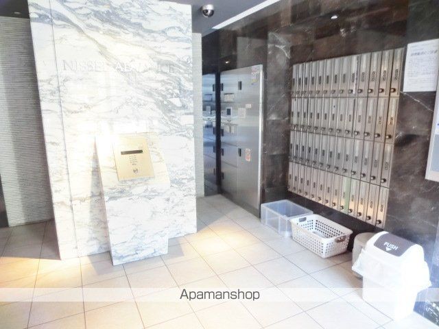ADVAVCE新大阪VIビオラの玄関写真