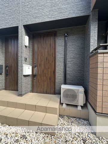 ひまわり荘の玄関写真