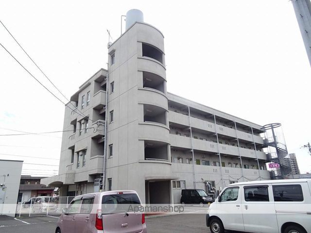 新居ハイツの外観写真
