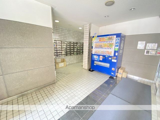 朝日プラザ上杉の玄関写真