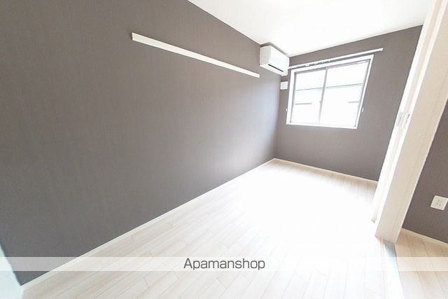 カヴァロの内装写真