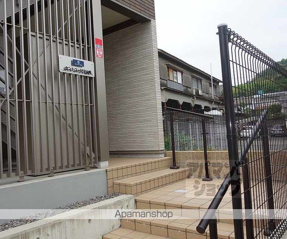 クレイノセントコージア山崎の玄関写真