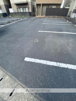 フォブールＮⅡ[2LDK/58.49m2]の駐車場