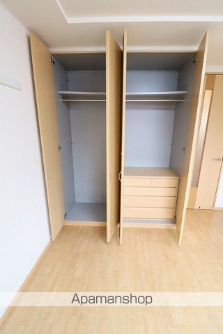 クレシア CRECIAの内装写真