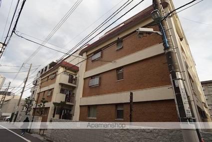 東京都新宿区河田町[2K/26.2m2]の外観1